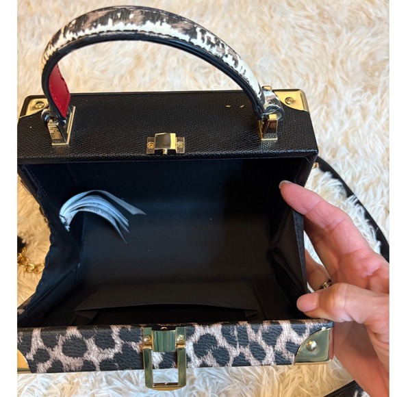 HOT ALDO‎ Wild Jungle Print Box Bag Leopard Lips Heart Crossbody Chain Handbag - Picture 5 of 10